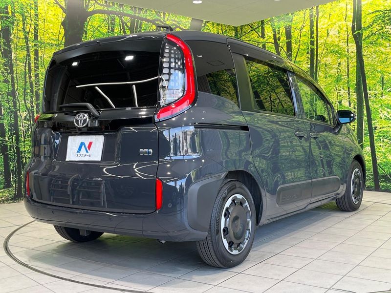 2023 Toyota Sienta 6AA-MXPL10G (UW-6a72aae38c4aa)[17]