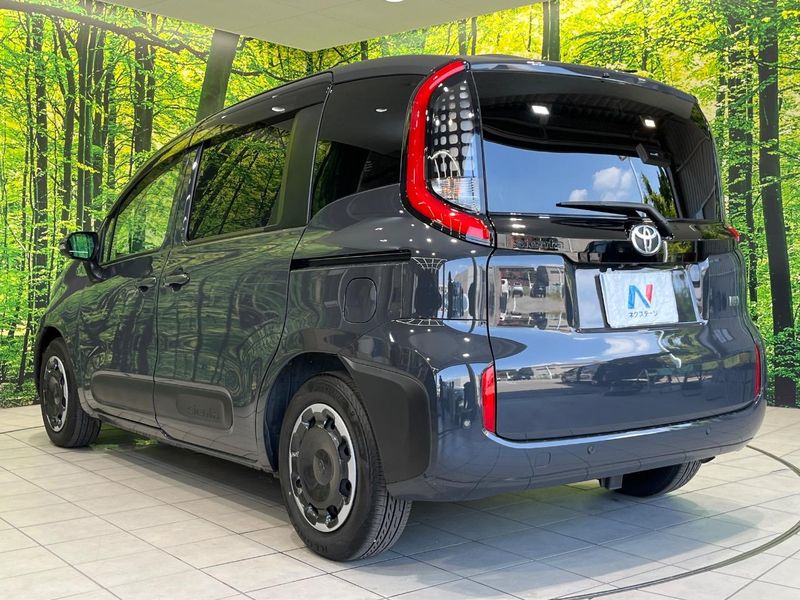 2023 Toyota Sienta 6AA-MXPL10G (UW-6a72aae38c4aa)[19]