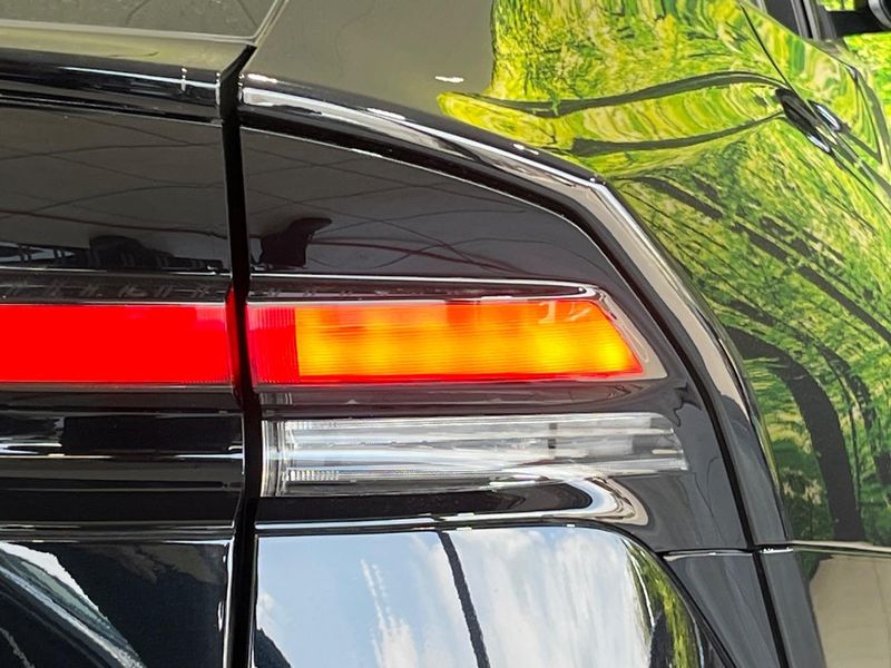 2023 Toyota Prius 6AA-MXWH60 (UW-6a72aaf90d0d7)[24]