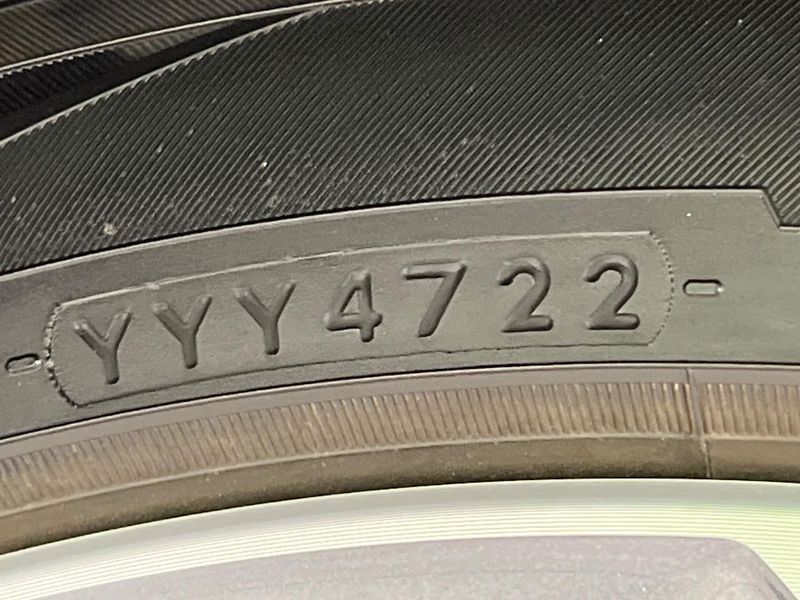 2023 Toyota Prius 6AA-MXWH60 (UW-6a72aaf90d0d7)[7]
