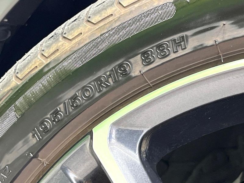 2023 Toyota Prius 6AA-MXWH60 (UW-6a72aafcaa0fe)[18]