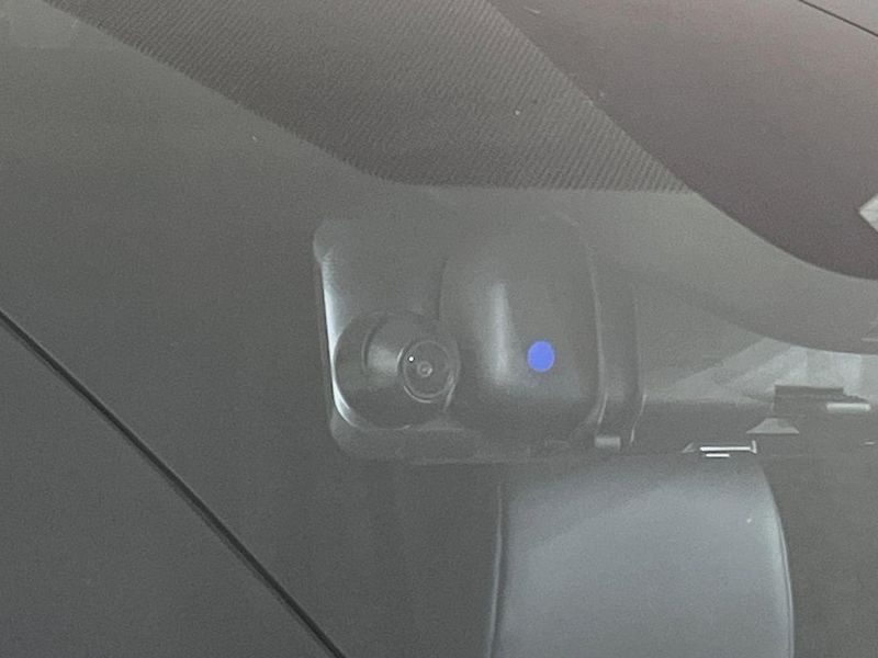 2022 Toyota Voxy 6BA-MZRA90W (UW-6a72ab05cabbc)[9]