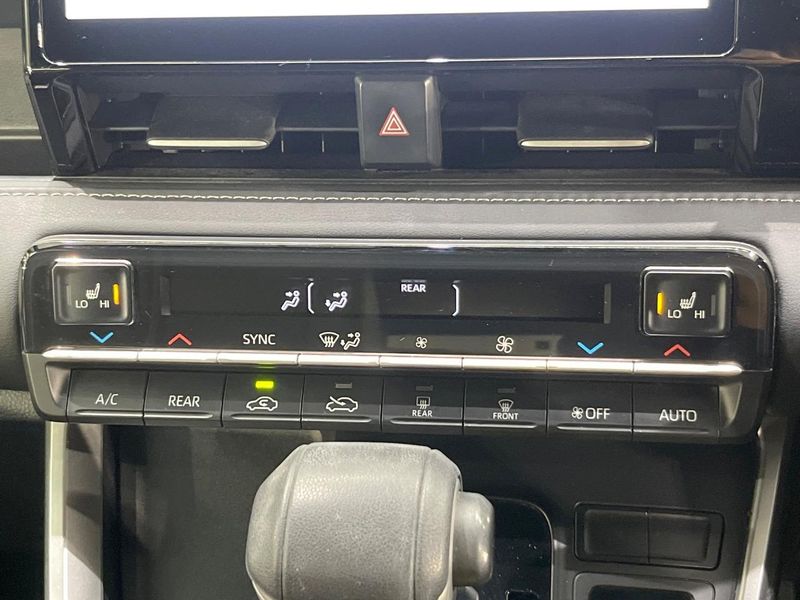 2023 Toyota Noah 6BA-MZRA90W (UW-6a72ab07e4e6d)[22]