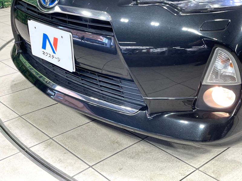 2013 Toyota Aqua DAA-NHP10 (UW-6a72ab1cc5911)[11]