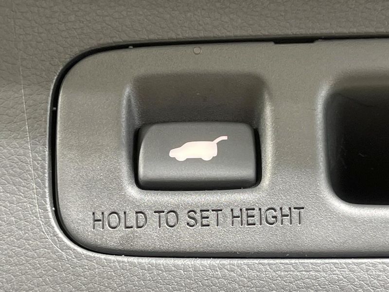2025 Honda Step Wagon 6AA-RP8 (UW-6a72ab4e7e4b9)[24]
