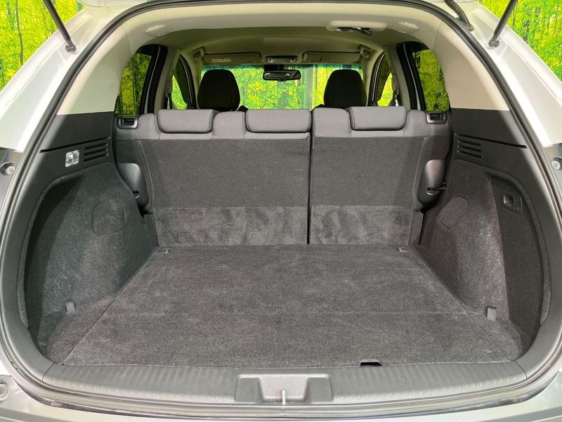 2018 Honda Vezel DAA-RU4 (UW-6a72ab567089d)[29]