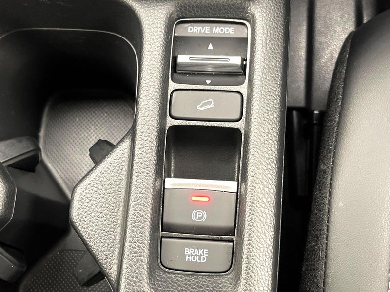 2024 Honda Vezel 6AA-RV5 (UW-6a72ab621421c)[22]