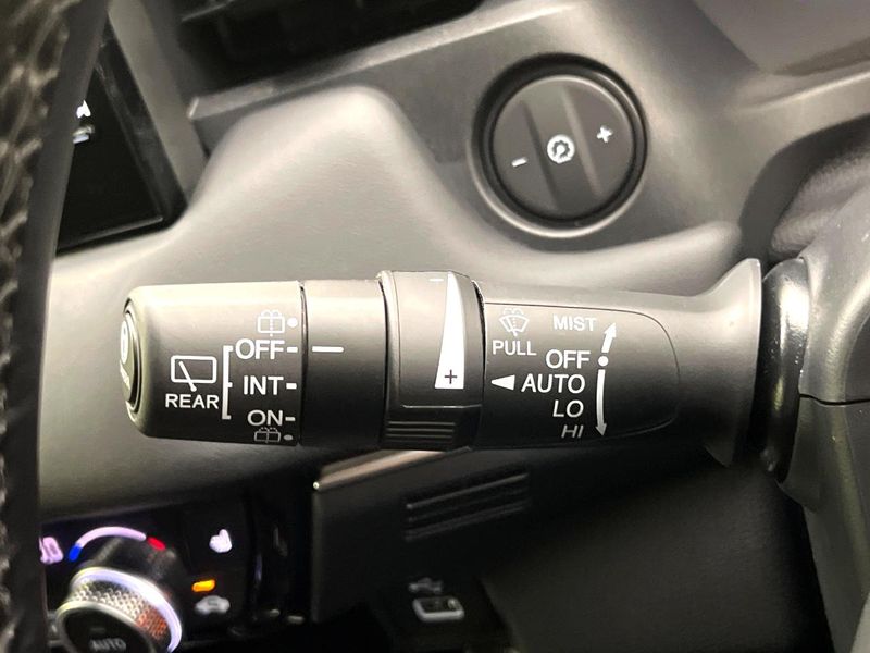 2024 Honda Vezel 6AA-RV5 (UW-6a72ab621421c)[14]