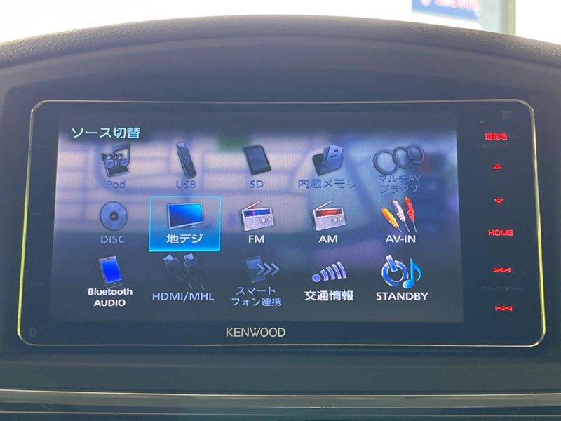 2017 Nissan Elgrand DBA-TE52 (UW-6a72ab845e48a)[11]