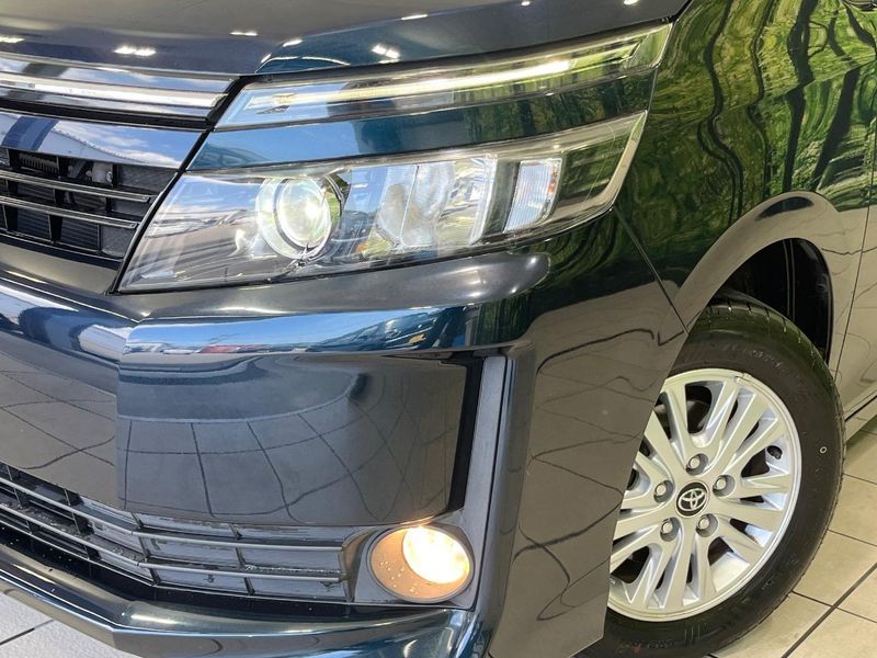 2015 Toyota Voxy DBA-ZRR80G (UW-6a72abd57965f)[12]