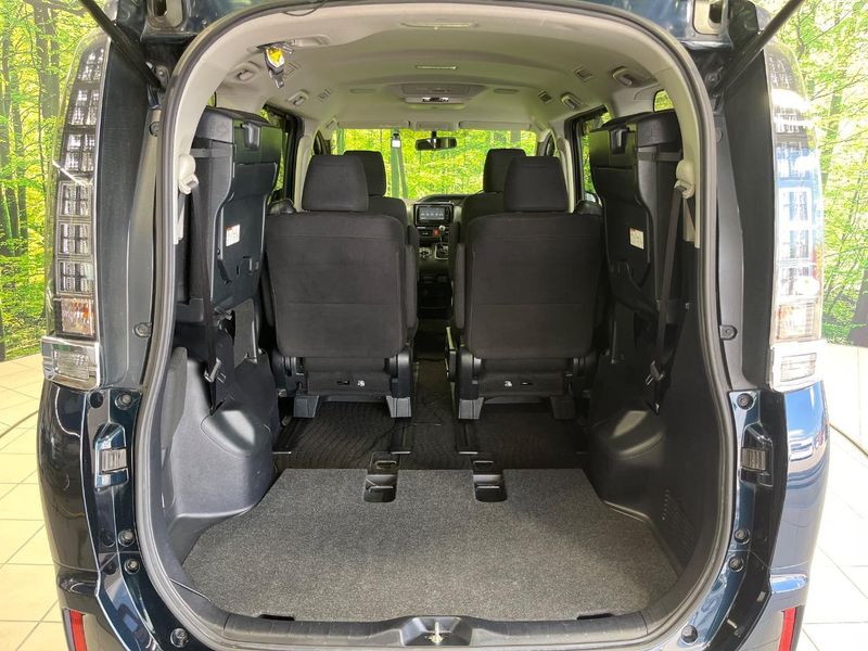 2015 Toyota Voxy DBA-ZRR80G (UW-6a72abd57965f)[29]