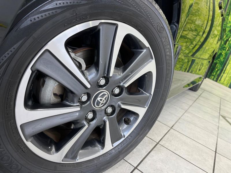 2017 Toyota Voxy DBA-ZRR80W (UW-6a72abdb58ec6)[4]