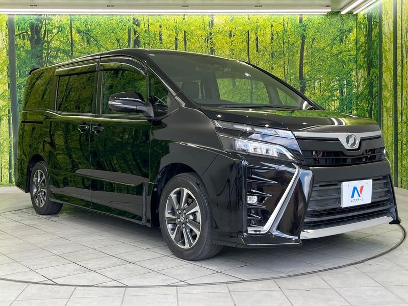 2017 Toyota Voxy DBA-ZRR80W (UW-6a72abdb58ec6)[11]