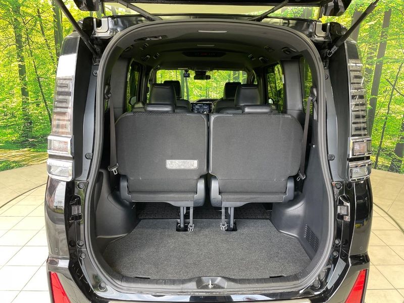 2021 Toyota Voxy 3BA-ZRR80W (UW-6a72abe73e393)[18]