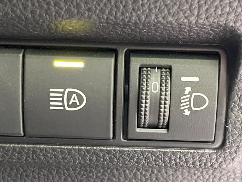 2024 Toyota Corolla Cross 6AA-ZVG13 (UW-6a72abf1ce876)[17]