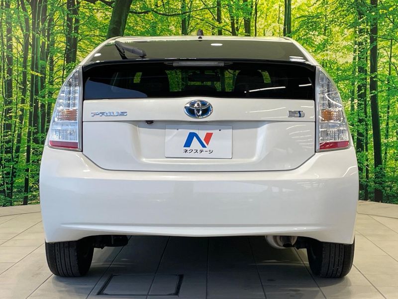 2011 Toyota Prius DAA-ZVW30 (UW-6a72abfa7eb47)[23]