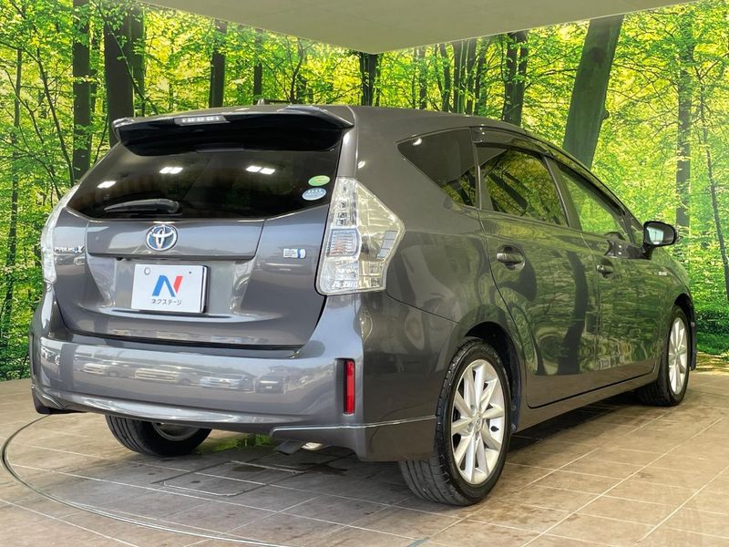 2013 Toyota Prius α DAA-ZVW40W (UW-6a72abfd10b45)[16]