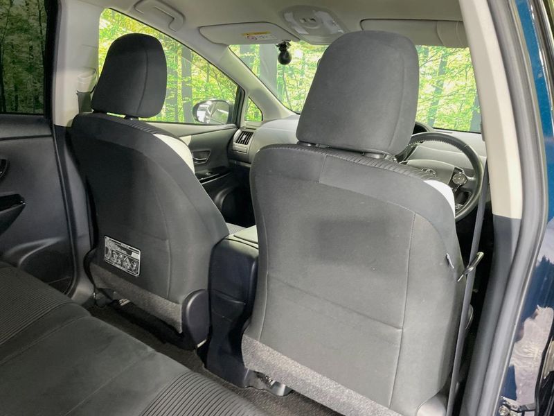 2020 Toyota Prius α DAA-ZVW41W (UW-6a72abfdb79da)[28]