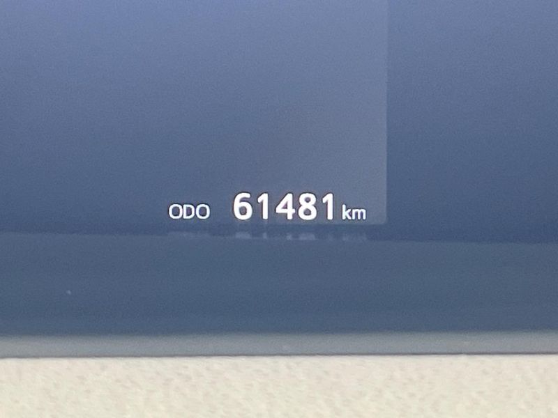 2019 Toyota Prius DAA-ZVW51 (UW-6a72ac0b6281c)[2]
