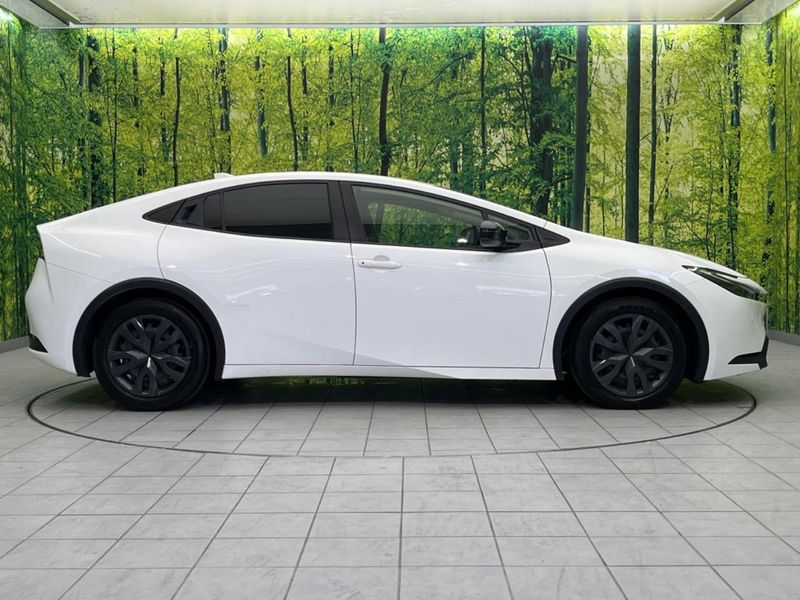 2023 Toyota Prius 6AA-ZVW60 (UW-6a72ac0ecd3f3)[17]