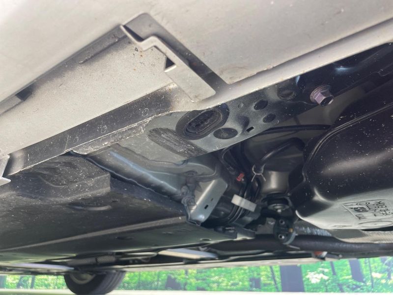 2019 Toyota Corolla Touring 6AA-ZWE214W (UW-6a72ac129c278)[28]