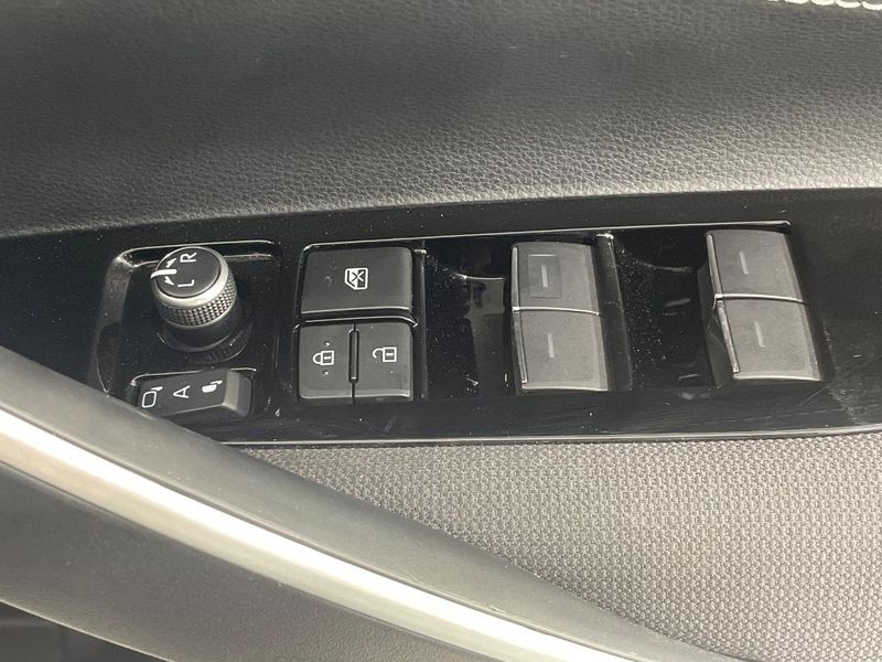2019 Toyota Corolla Touring 6AA-ZWE214W (UW-6a72ac129c278)[4]