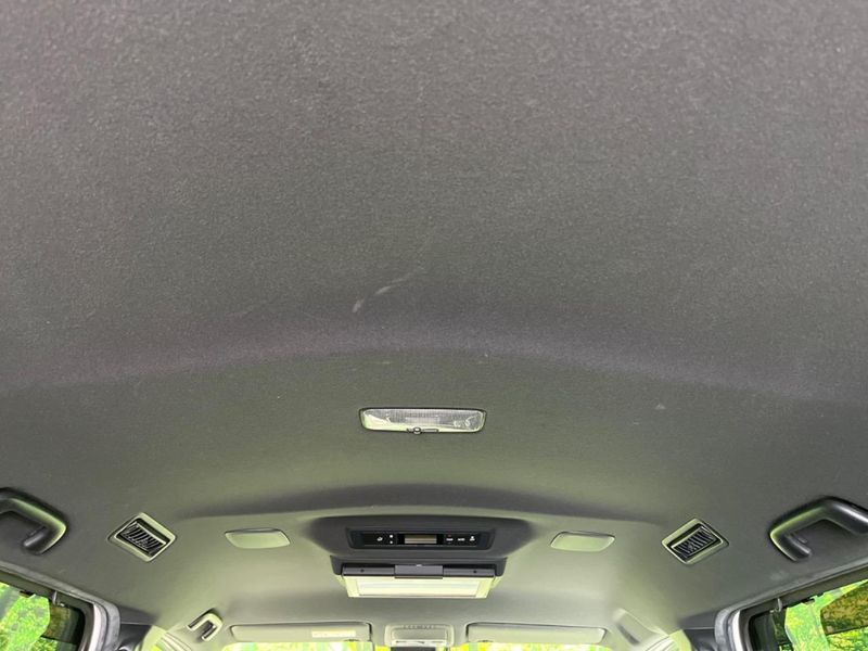 2020 Toyota Voxy DAA-ZWR80W (UW-6a72ac1aea7c8)[20]