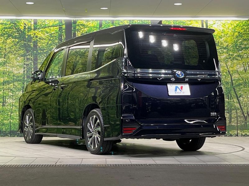 2022 Toyota Voxy 6AA-ZWR90W (UW-6a72ac1d0dfef)[10]