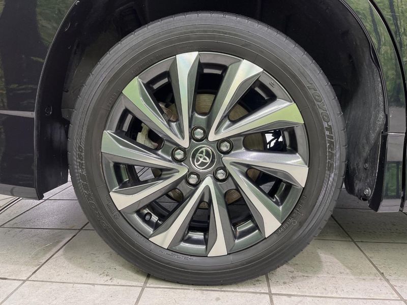 2022 Toyota Voxy 6AA-ZWR90W (UW-6a72ac1d0dfef)[18]