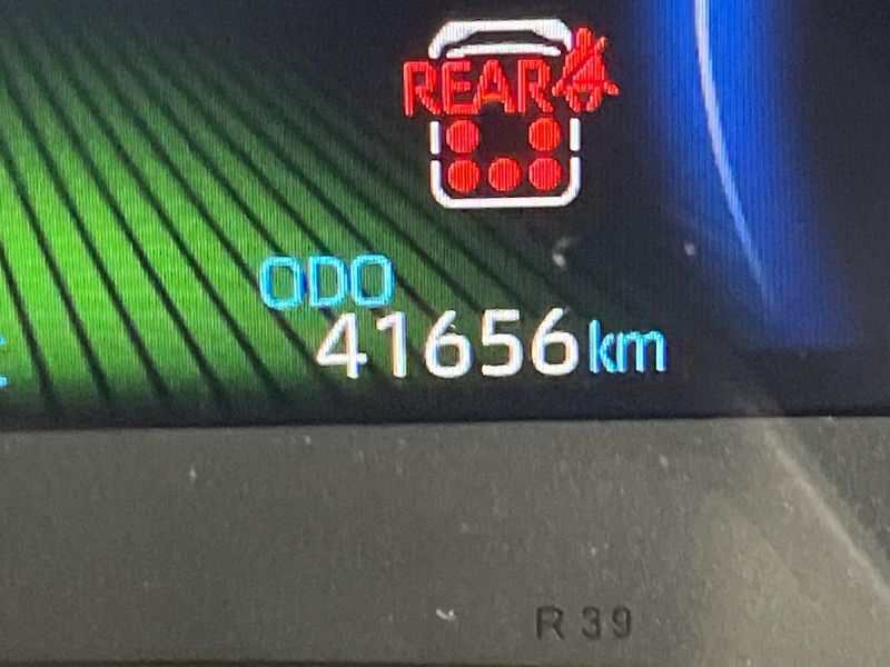 2022 Toyota Voxy 6AA-ZWR90W (UW-6a72ac1d2439a)[2]
