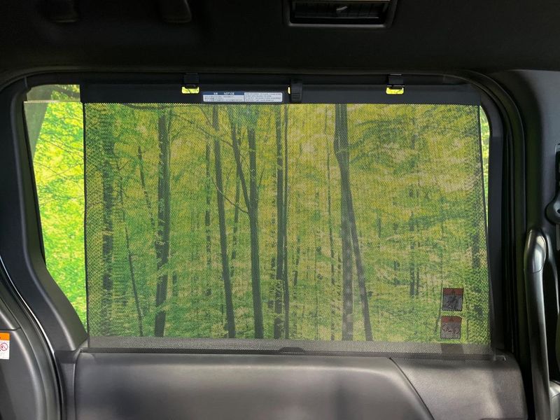 2022 Toyota Voxy 6AA-ZWR90W (UW-6a72ac1d2439a)[26]