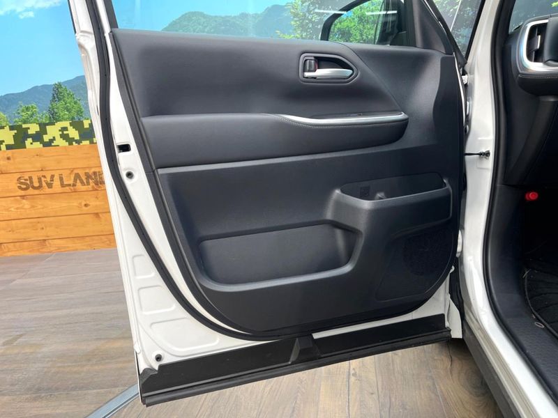 2025 Toyota Noah 6AA-ZWR90W (UW-6a72ac28dc6e1)[12]