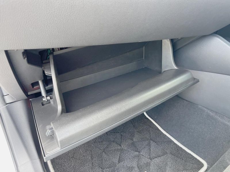 2018 Toyota C-HR DAA-ZYX10 (UW-6a72ac2ed726c)[15]