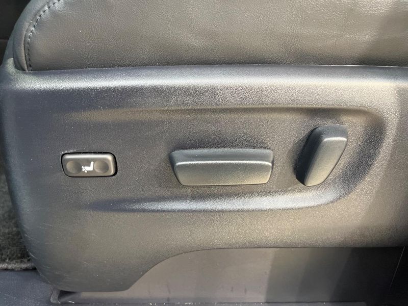 2018 Toyota Alphard DBA-AGH30W (UW-6a73f99866ce7)[21]