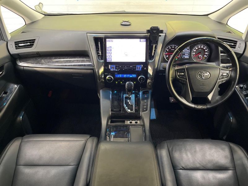 2018 Toyota Alphard DBA-AGH30W (UW-6a73f99866ce7)[22]