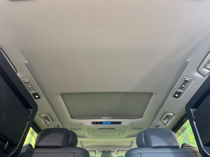 2021 Toyota Alphard 3BA-AGH30W (UW-6a73f9a2b2c49)[18]
