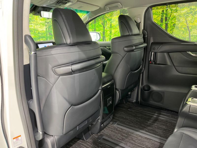 2022 Toyota Alphard 3BA-AGH35W (UW-6a73f9ac2d1b6)[19]