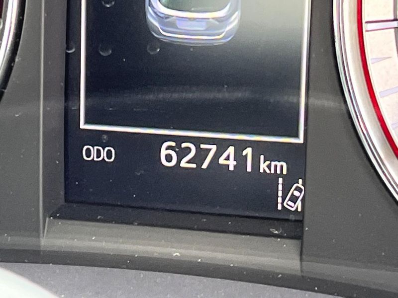 2017 Toyota Harrier DBA-ASU60W (UW-6a73f9bca2bad)[2]
