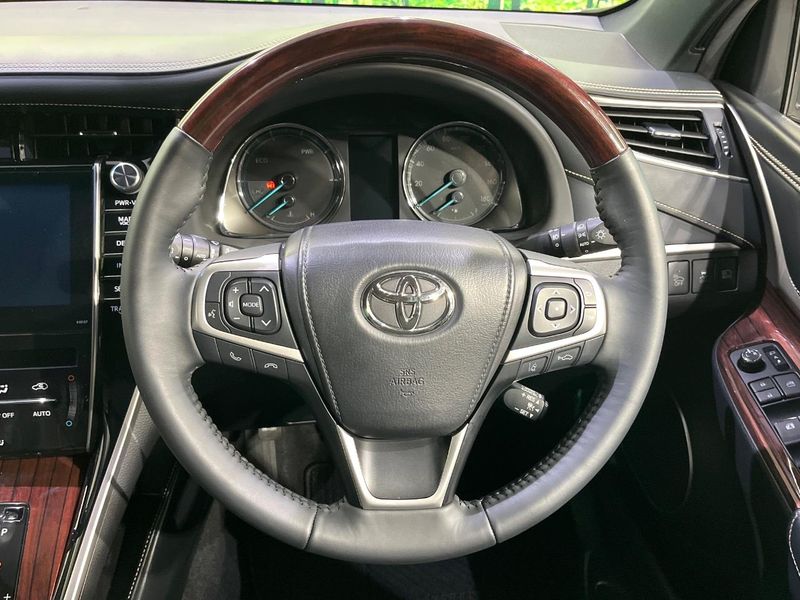 2015 Toyota Harrier Hybrid DAA-AVU65W (UW-6a73f9bf1c090)[17]