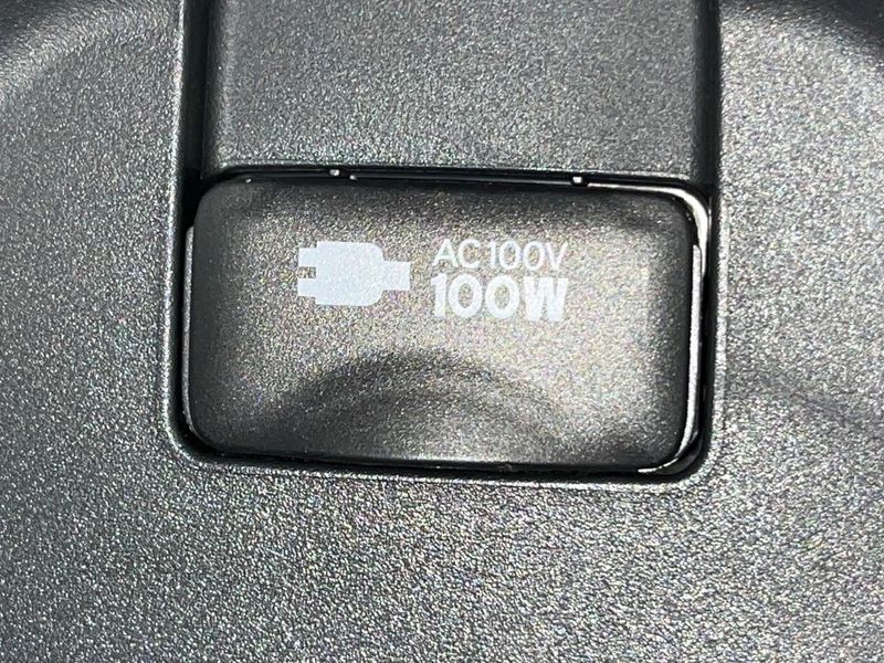2018 Toyota Crown Hybrid 6AA-AZSH20 (UW-6a73f9e0e71e7)[29]
