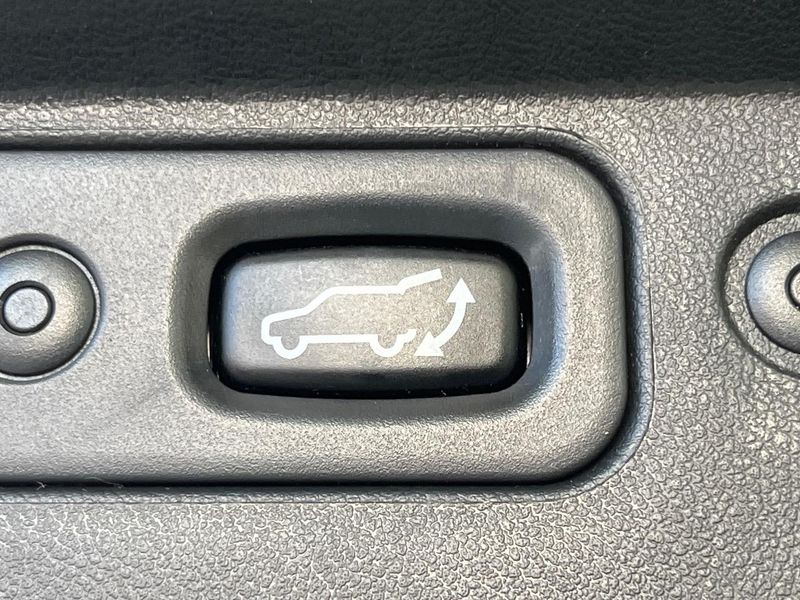2023 Mitsubishi Delica D:5 3DA-CV1W (UW-6a73fa2a88c60)[29]