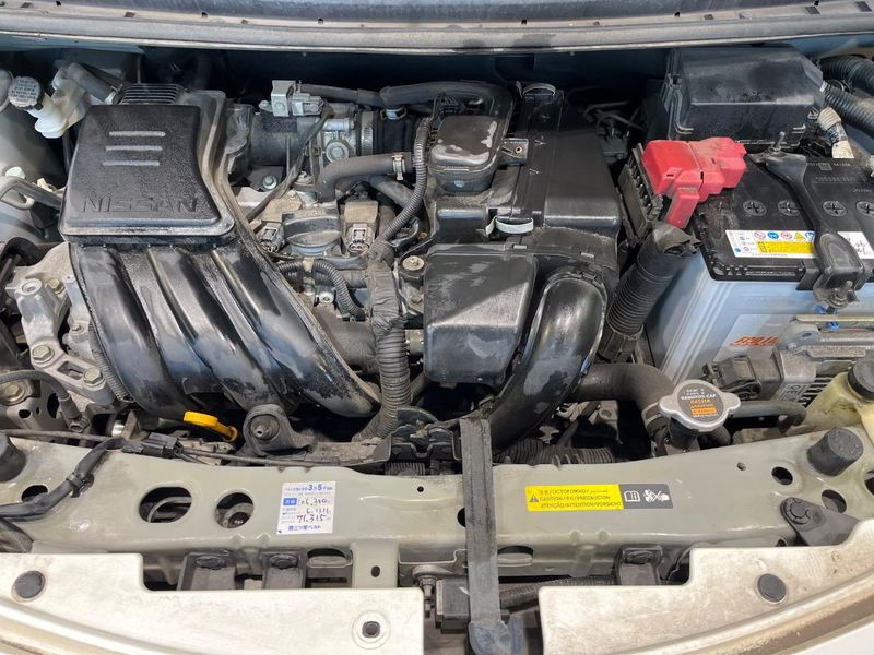 2013 Nissan Note DBA-E12 (UW-6a73fa43488b5)[4]