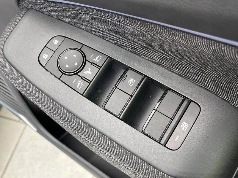 2025 Nissan Aura 6AA-FE13 (UW-6a73fa5587d49)[5]