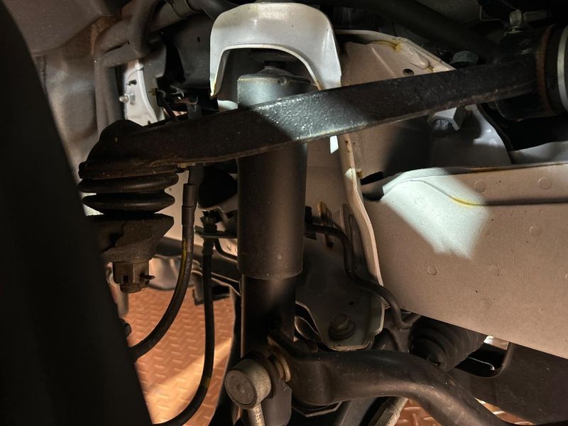 2022 Toyota Hiace Van 3DF-GDH201V (UW-6a73fa6484a3d)[13]