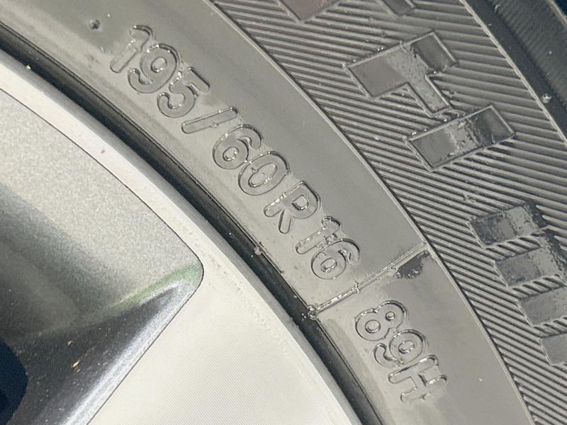 2016 Nissan Serena DAA-GFC27 (UW-6a73fa6d6a747)[13]