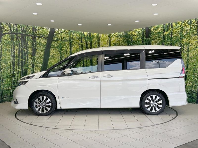 2016 Nissan Serena DAA-GFC27 (UW-6a73fa6d6a747)[22]