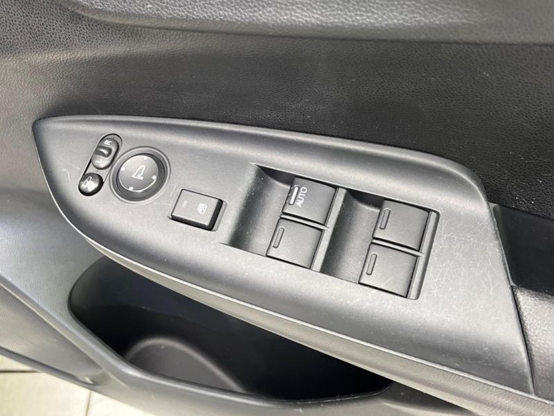 2014 Honda Fit DBA-GK3 (UW-6a73fa80cb343)[8]