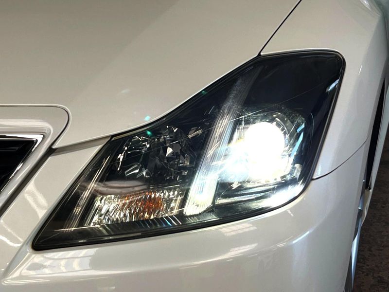 2011 Toyota Crown DBA-GRS200 (UW-6a73fa9267fde)[10]