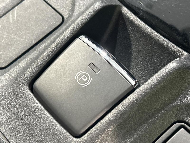 2017 Subaru XV DBA-GT7 (UW-6a73fa9ca623f)[26]