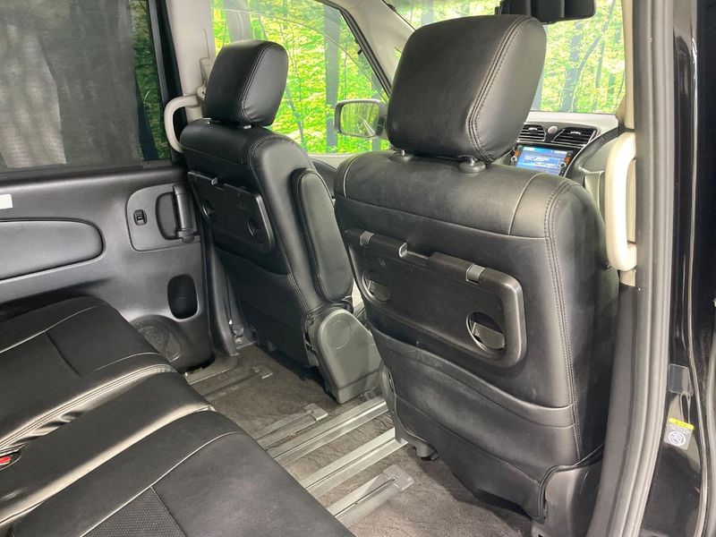 2014 Nissan Serena DAA-HC26 (UW-6a73faaf289f4)[24]